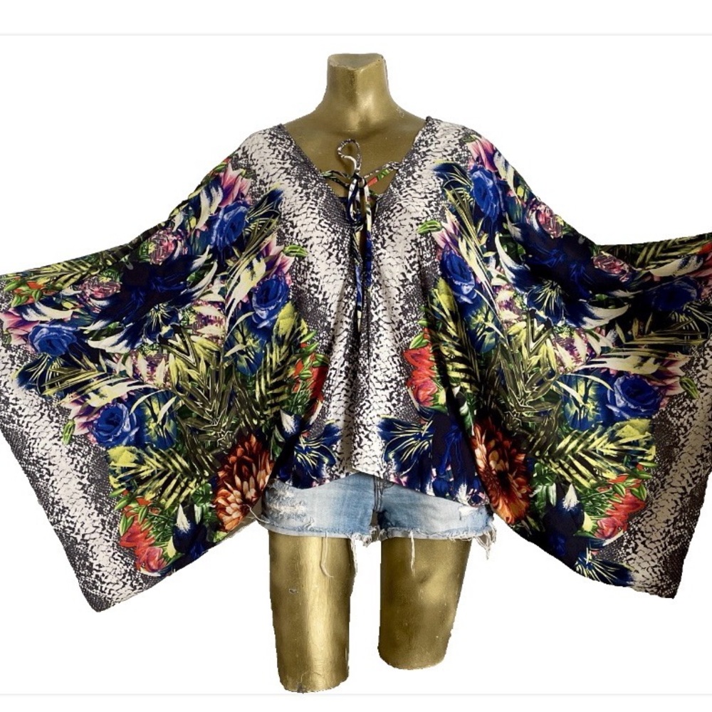 Black Bead Fabulous TROPICAL Snakeskin and FLORAL ANGEL Sleeve LACE-UP TOP S/M